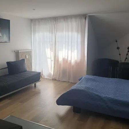 Gemuetliche Evieline In *